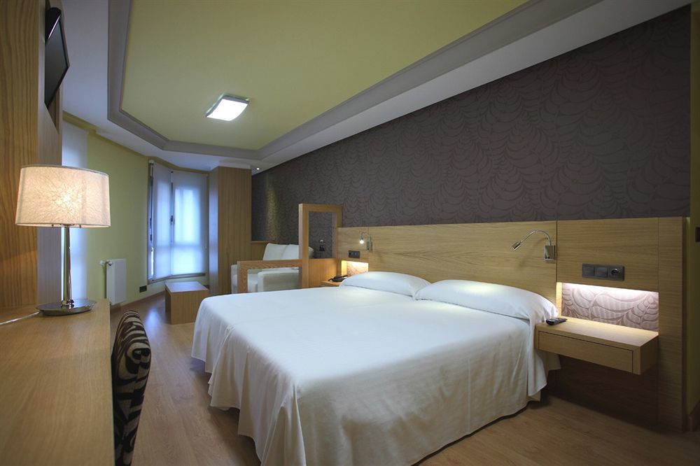 Hotel Nordes Burela Exterior foto
